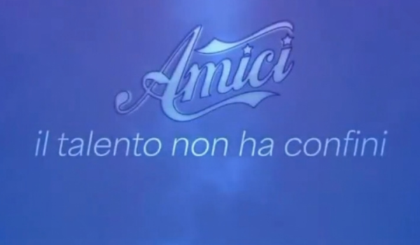 Amici 26, ci siamo! Maria De Filippi rompe gli indugi: svelata la data ufficiale della ripartenza del talent!