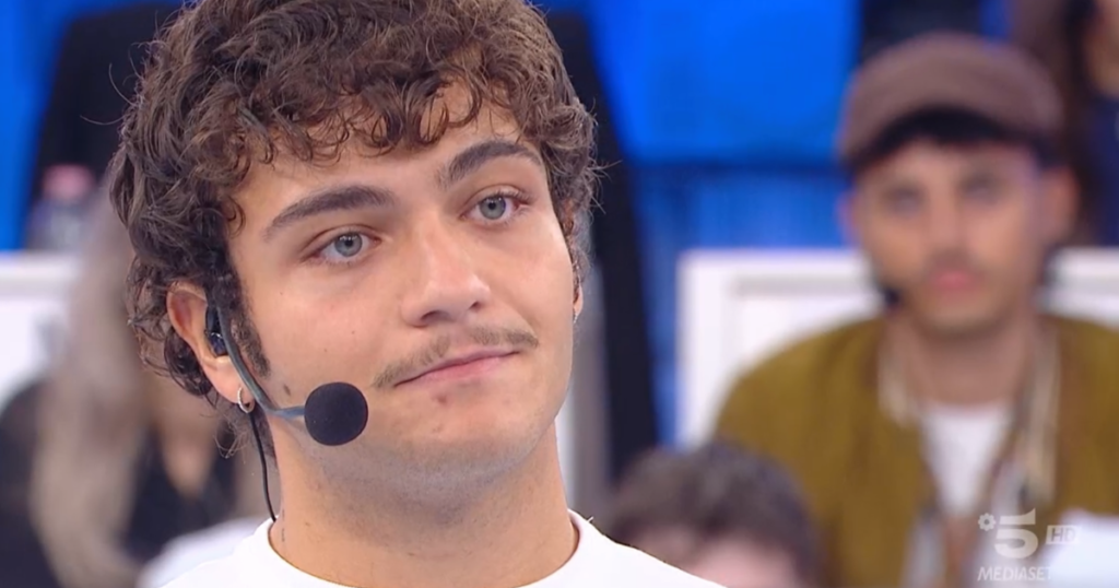Amici 26 Andrea Heros punizione