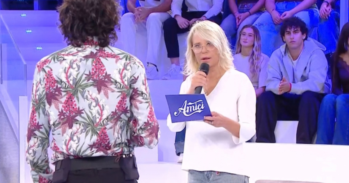 Amici 26 meccanismo banco allievi