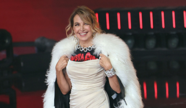Barbara D’Urso , Ballando con le Stelle: Ingaggio economico importante per la giudice del programma di Rai 1