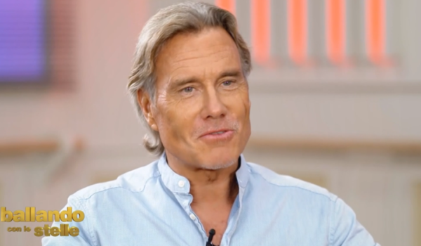Ballando con le Stelle, Jimmy Ghione torna in tv dopo la chiusura di Striscia la Notizia: “Lì diventavo un rompipalle, qui sono io”