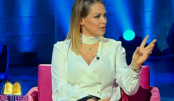 Sonia Bruganelli “mette a nudo” i VIP con l’Intelligenza Artificiale: la rivoluziona la cultura di Come ti leggo – Page à Vu!