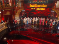 Ballando con le Stelle, anticipazioni sabato 17 ottobre 2026: tornano due ex concorrenti e una coppia si “morderà” in pista